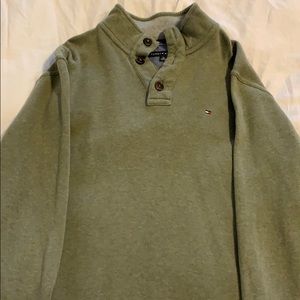 Tommy Hilfiger sweater